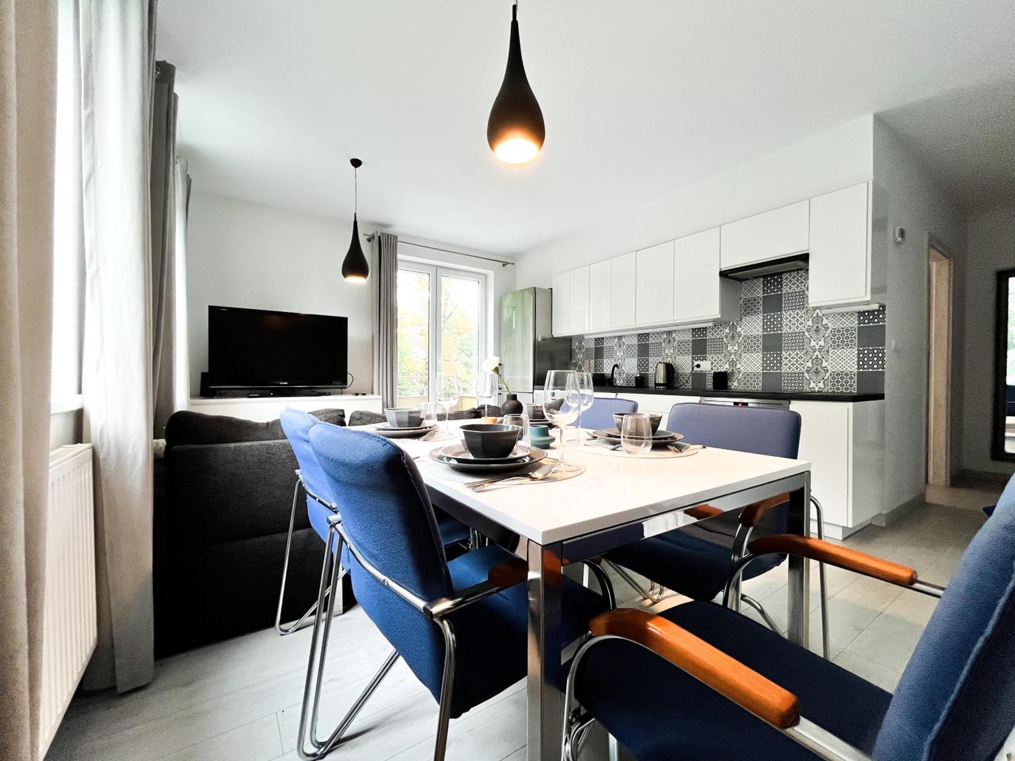 Appartamento Walk To Park, Modern 2Bd Kitchen! Balcony, Parking Breslavia Esterno foto